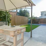 1 Bedroom Awesome In Quartu S Elena Ca Casa vacanze