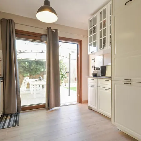 Stunning In Quartu S Elena Ca 卡丕塔纳